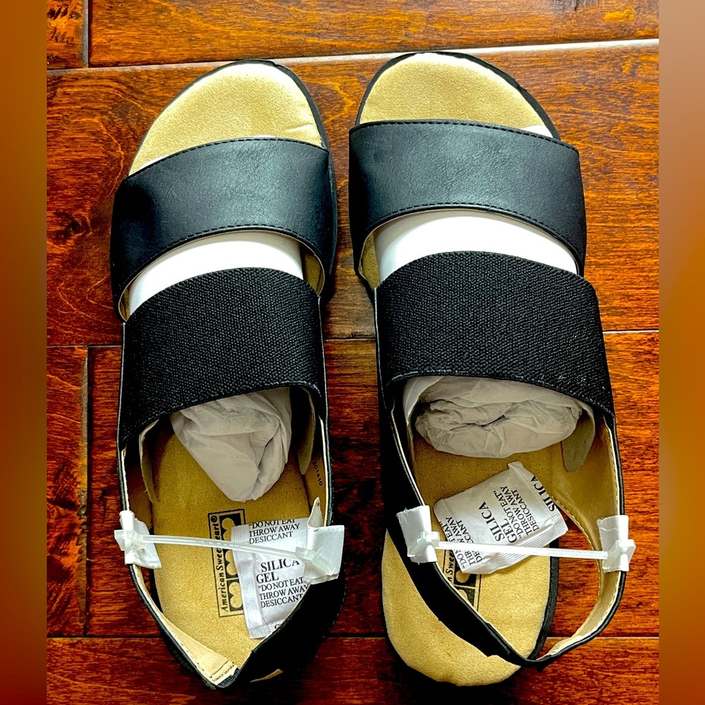 Brand new size 8 black sling stretchy sandals